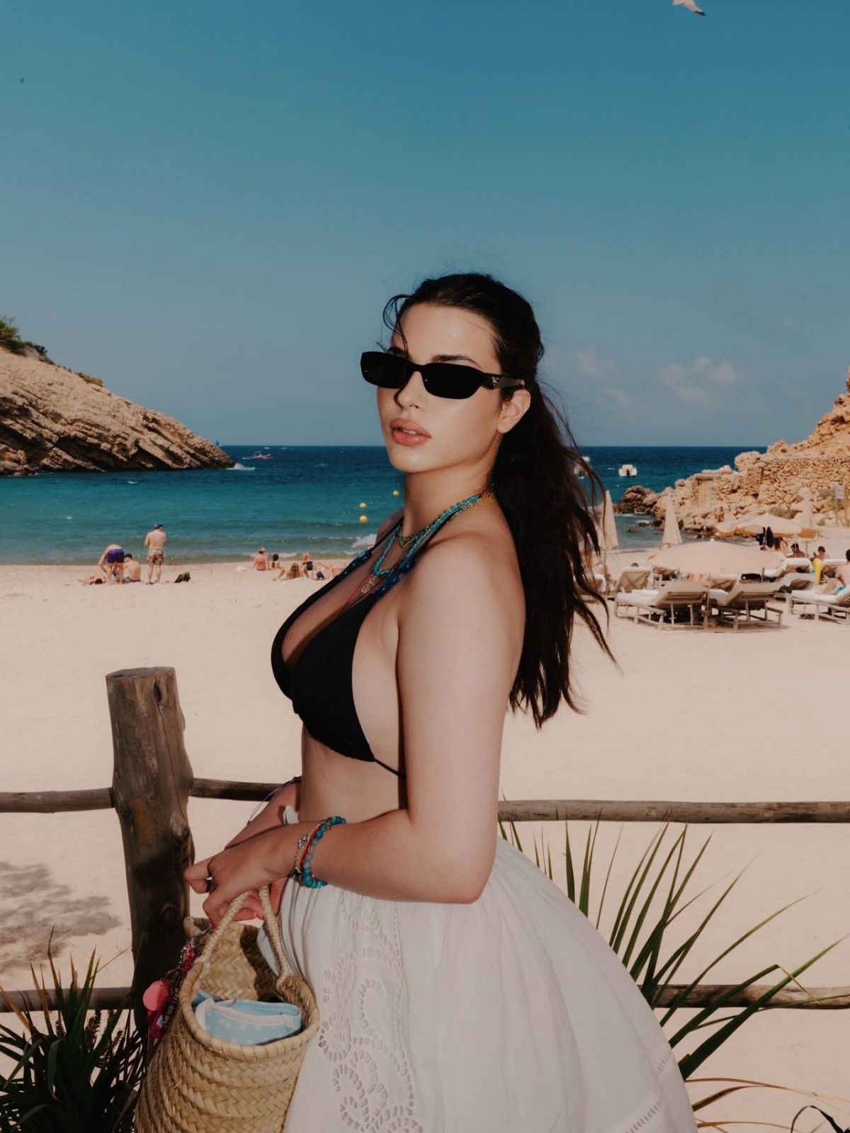 Derin Talu’dan Yaz Bombası! Instagram’da Beğeni Rekoru Kırdı