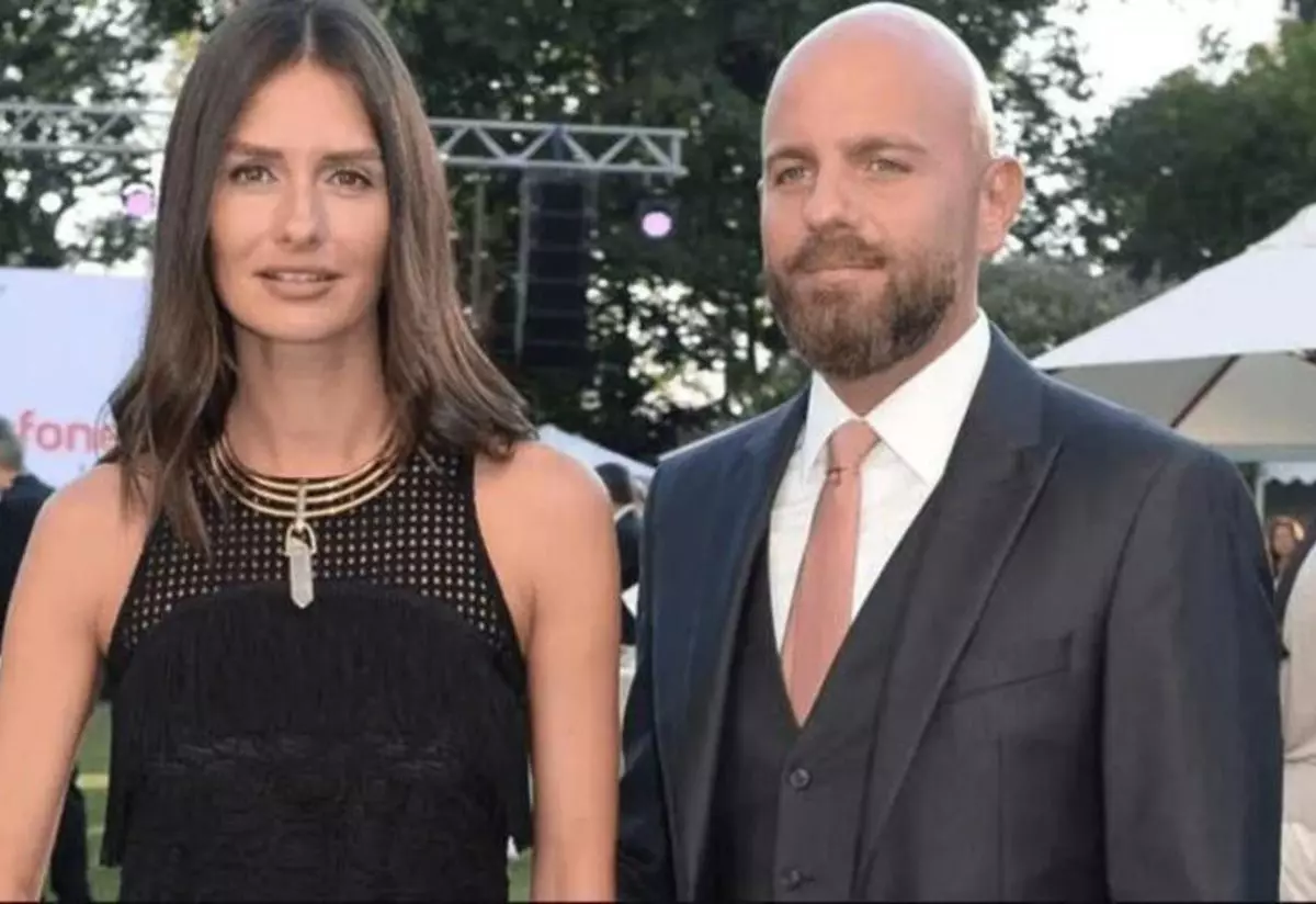 İzzet-Yasemin Özilhan çiftinin Uludağ’da ayrı ayrı yerlerde kaldı