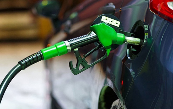 Akaryakıt ürünlerine bu gece yarısından itibaren geçerli olmak üzere…