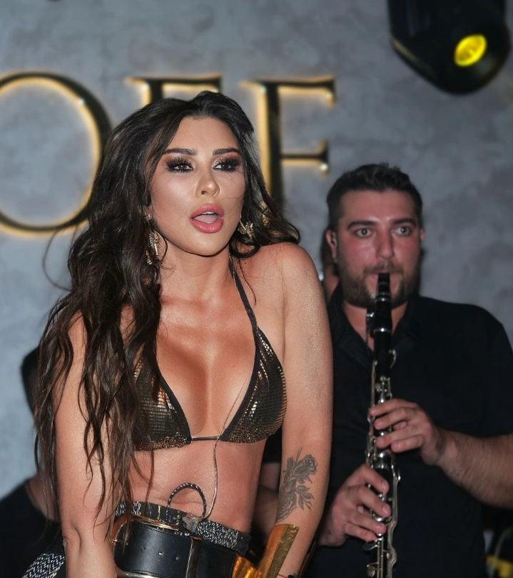 Selen Görgüzel'in tuvalet pozlarına yorum yağdı