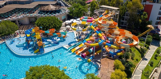 Antalya Side’deki Horus Paradise Luxury Hotel'de Hamam Böceği Şoku!