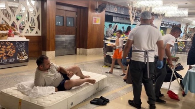 Tatilci Fun Sun Life Belek Otel'de klima sorununu böyle çözdü