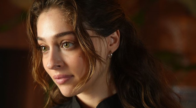 Leyla dizisinin başrolü Cemre Baysel, yeni karakterini çok sevdi!