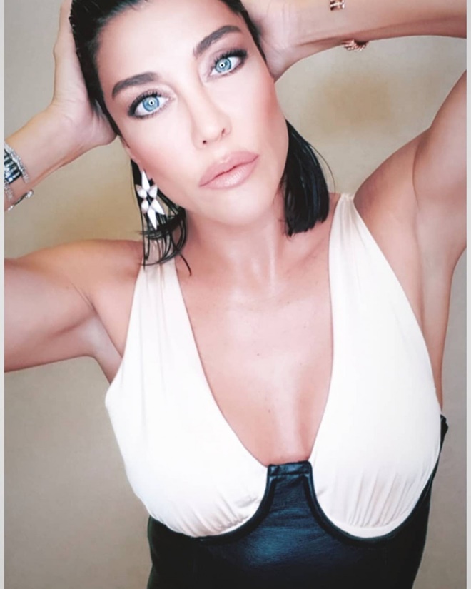 Deniz Akkaya hakkında gözaltı kararı