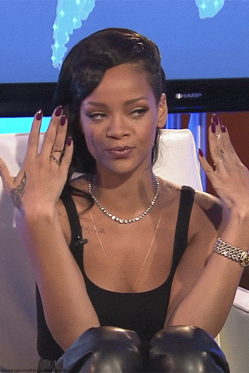 Dünyaca ünlü şarkıcı Rihanna'dan albüm müjdesi!