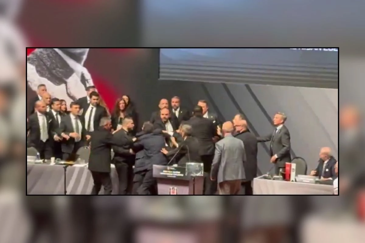 Beşiktaş Divan Kurulu Toplantısı'nda Hasan Arat’a yumruklu saldırı yapıldı