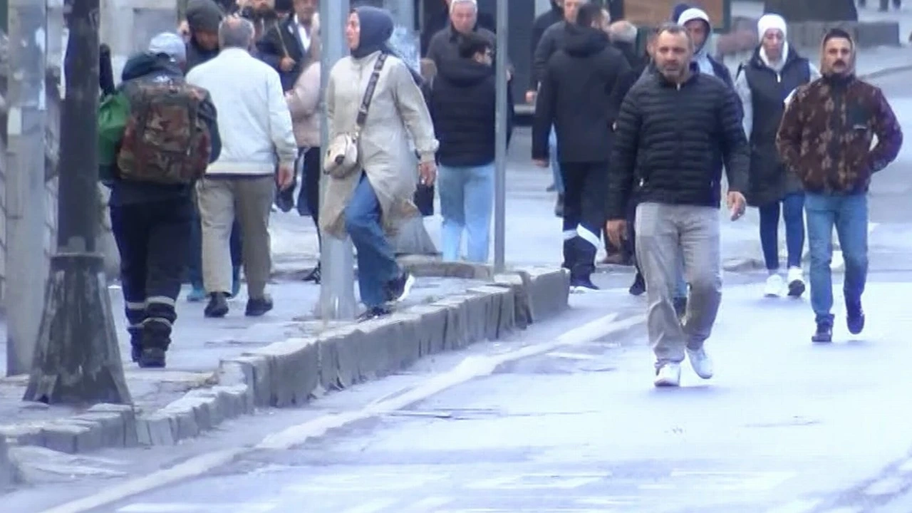 1 Mayıs tedbirleri kapsamında bazı yollar kapandı! İşe gidenler yolda kaldı
