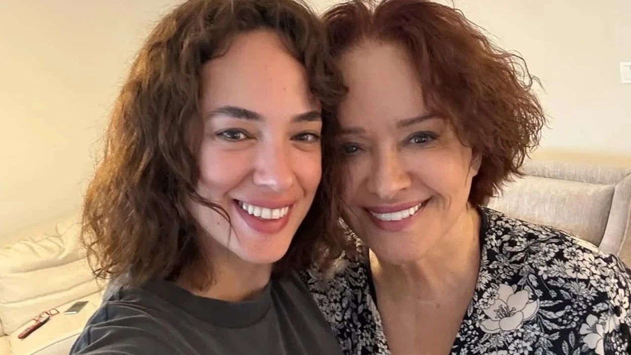 Seda Bakan, Müjde Ar ile bir araya geldi