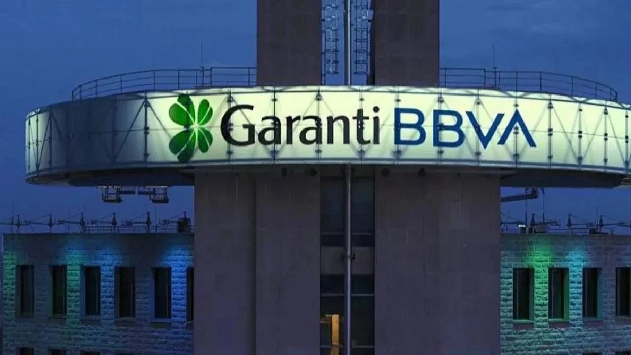 Dijital kıyamet bu kez Garanti BBVA'yı vurdu!