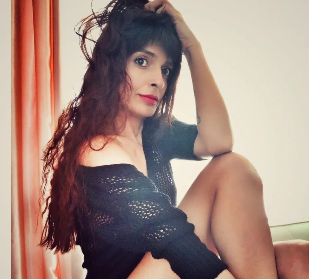 Merve Mina Seyhan’dan Gümbür Gümbür Geri Dönüş! Yeni Projelerle Yıldızını Parlatıyor