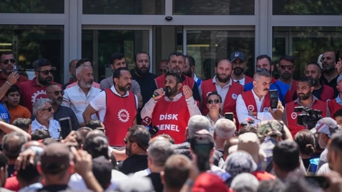 Cemil Tugay'ın teklifi kabul edildi: İzmir'de 7 gündür devam eden grev sona erdi