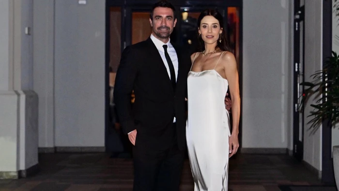 Cansu Dere ve İbrahim Çelikkol nazara geldi