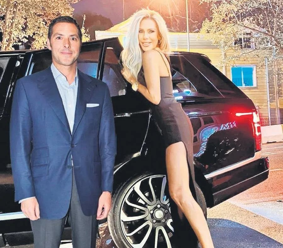 19 yıllık evlilik bitti, yeni aşk iddia edildi: Cemiyetin gözde ikilisi Bebek'te yakalandı