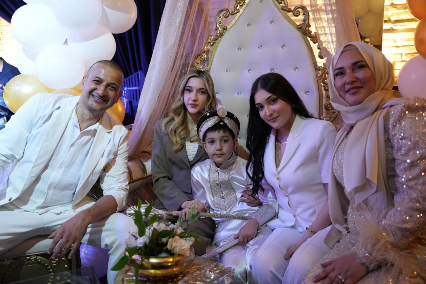 BÖYLE OLUR YALVAÇ AİLESİNİN SÜNNET DÜĞÜNÜ…