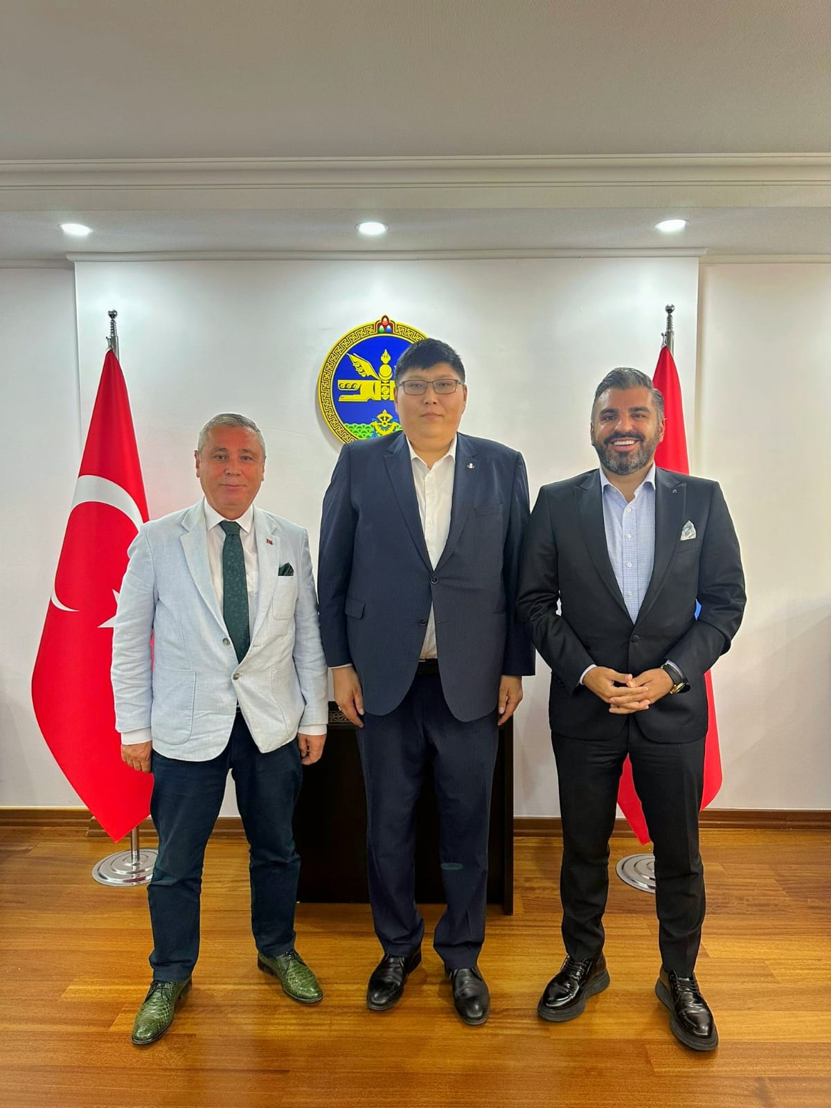DÜNYA E-BASIN KONSEYİ'NDEN MOĞOLİSTAN BAŞKONSOLOSLUĞU'NA ZİYARET “TÜRKİYE BİZİM ÜÇÜNCÜ KOMŞUMUZDUR”