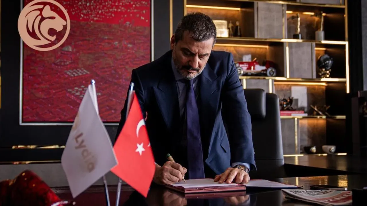 Borsanın ünlü ismi Enver Çevik, Galatasaray'a sponsor oldu