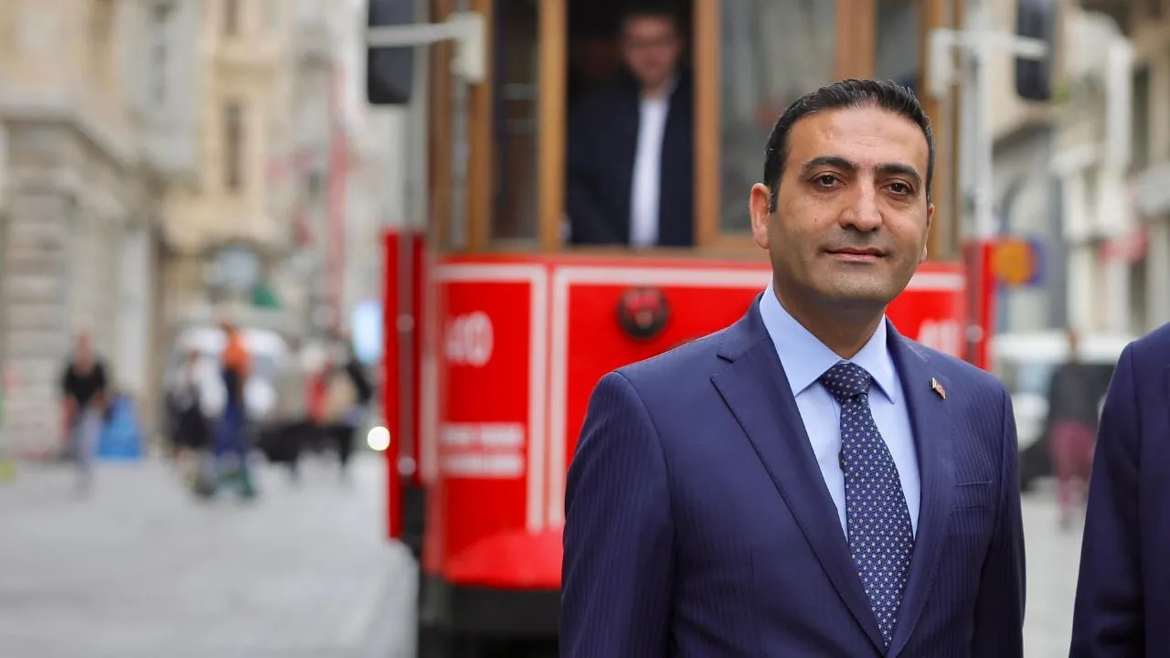 Beyoğlu Belediyesi'ne operasyon: İnan Güney dahil çok sayıda isim gözaltına alındı!