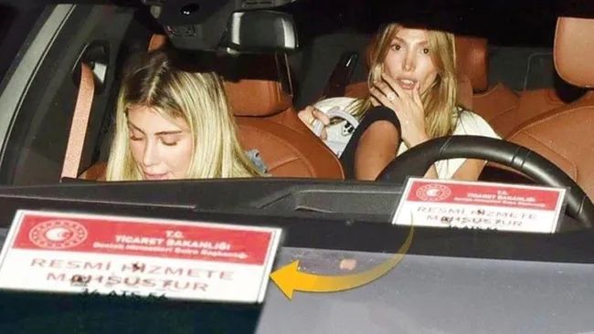 Ünlü mankenin gündemi sarsan bakanlık kartı sahte çıktı!