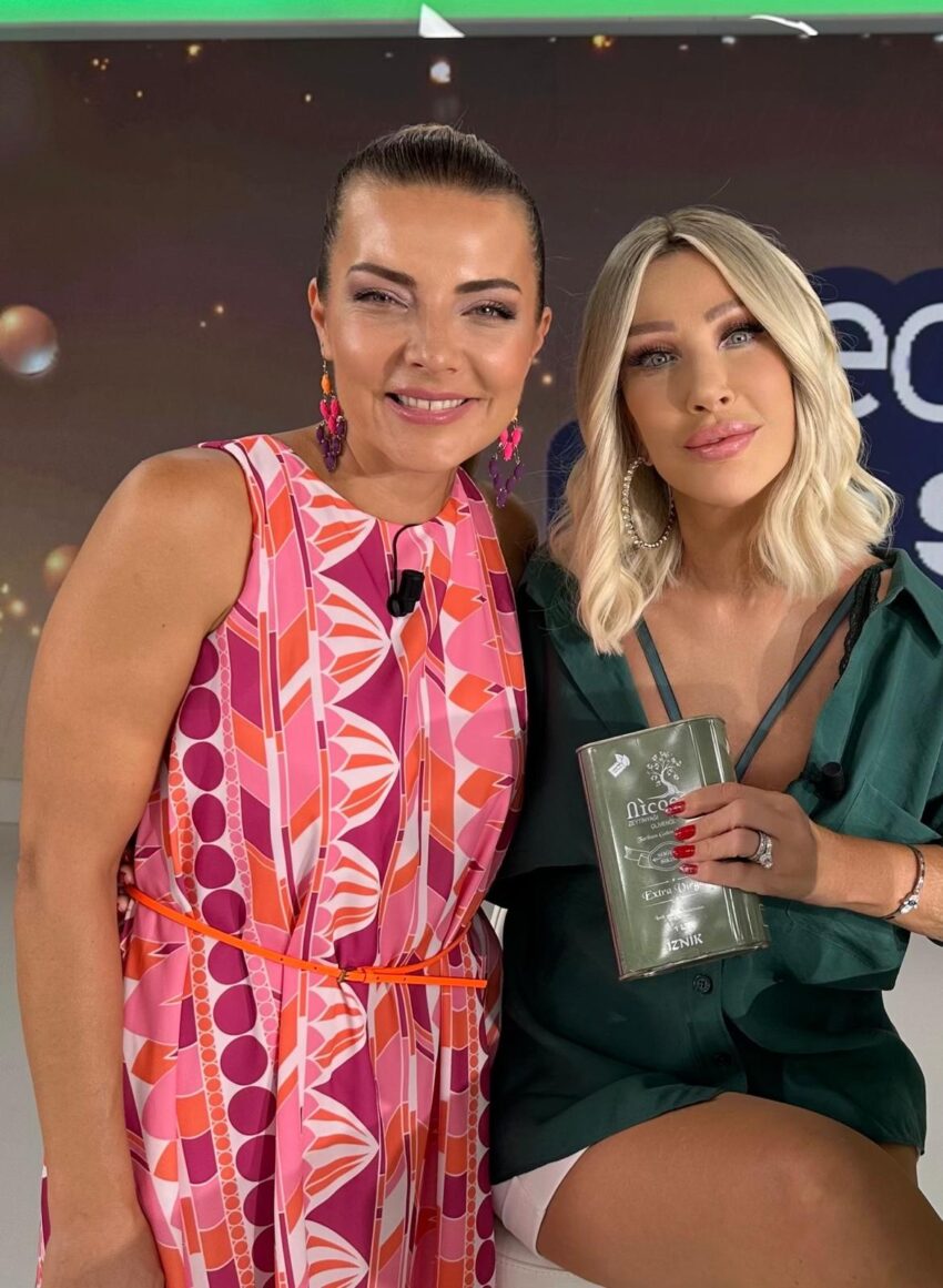 Burcu Kara kendi zeytin yağı markasını ilk önce Seda Sayan'a tattırdı