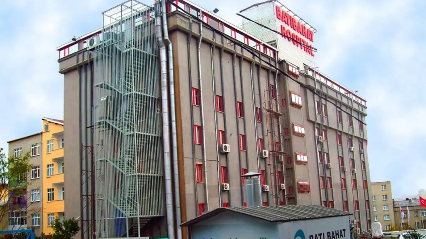 Başkasına Ait Hastaneyi Satmaya Çalışan Baba ve İki Oğluna ‘Dolandırıcılık’ Davası