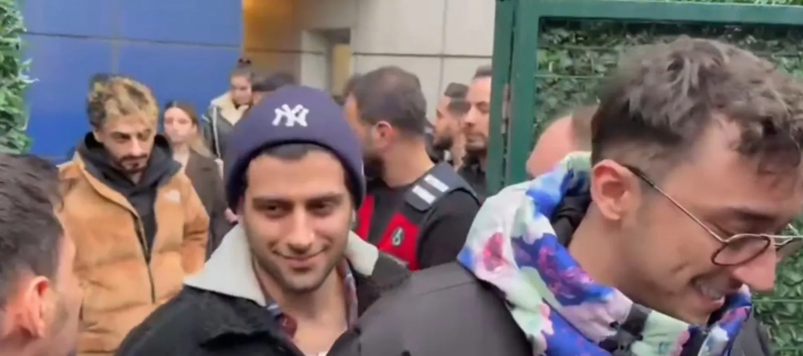 Hasan Can Kaya ve Reynmen’in de aralarında olduğu 11 kişi serbest bırakıldı