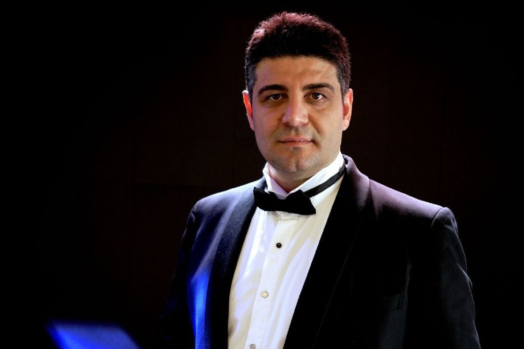 Özgür Akdemir'den Modern Dokunuş