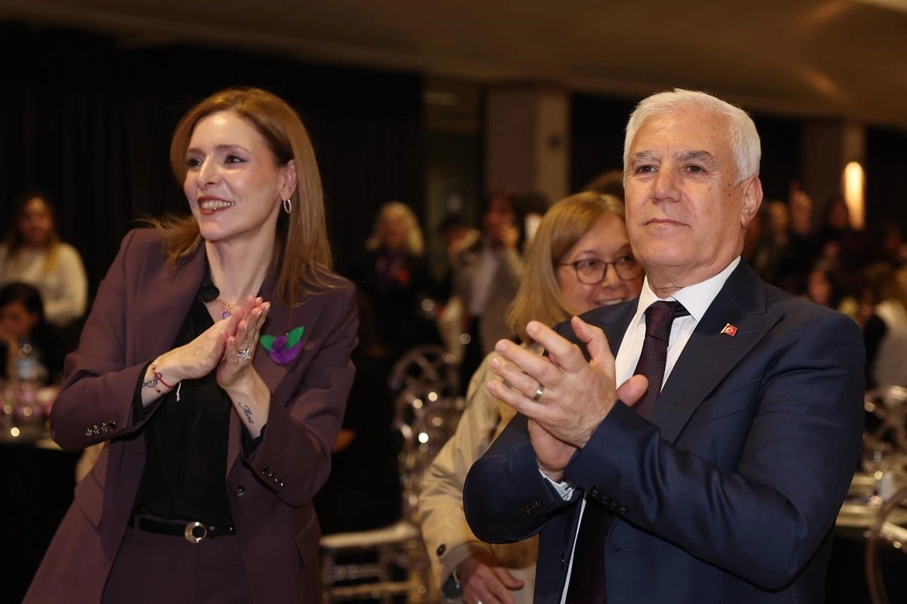 Mustafa Bozbey'in kızını yakan itiraf: 500 bin dolarlık kumar borcunu müteahhit ödedi