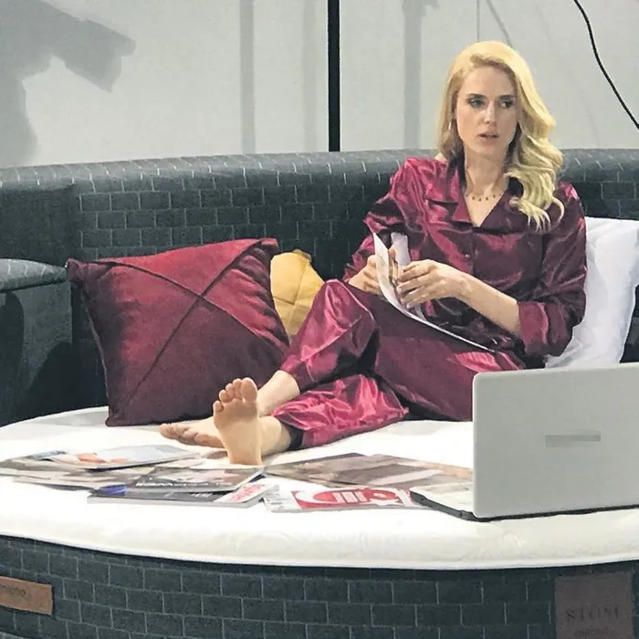 Wilma Elles mobilya devini affetmedi