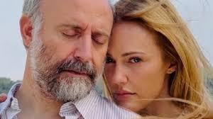 Halit Ergenç ve Meryem Uzerli'yi yeniden bir araya getiren filmin afiş çekimleri tamamlandı.