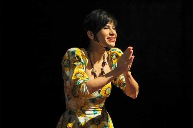 Aydilge Verdiği Sözü Tuttu