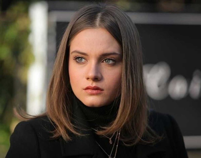 Kuş Uçuşu'nun Aslı'sı Miray Daner süper minisiyle motora bindi!