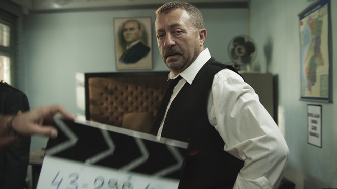 Usta oyuncu Erkan Can'a dolandırıcı şoku