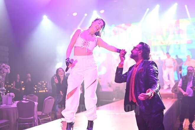 Emir Emirhanoğlu ödüllere doymuyor