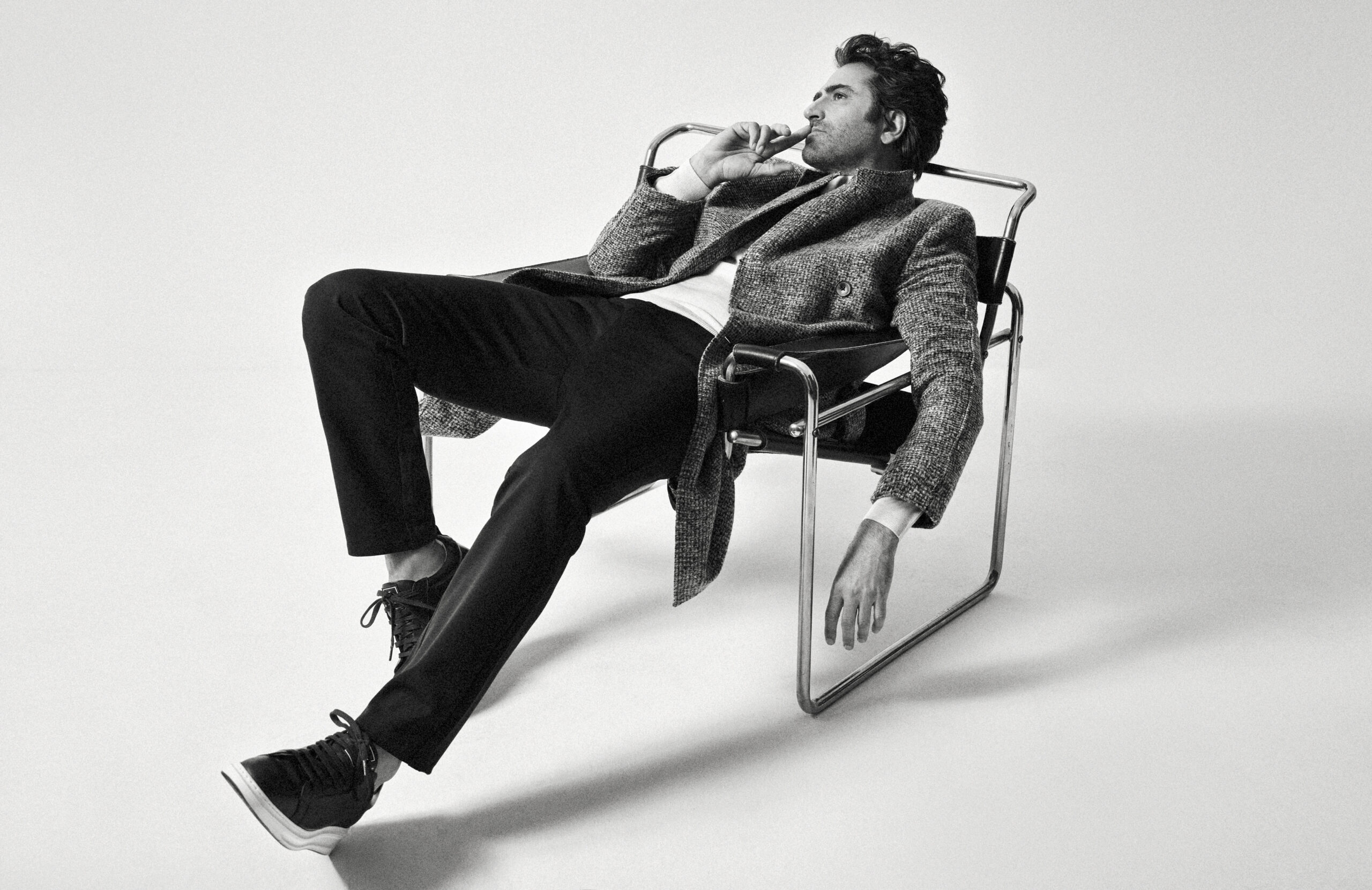 ‘MAHSUN KIRMIZIGÜL’ 16 YIL ARADAN SONRA YENİ ALBÜMÜYLE YILBAŞI GECESİ MÜZİĞE GERİ DÖNÜYOR