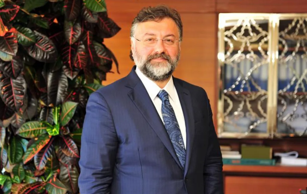 Patron 1 milyarı cebine sokarken yatırımcı zararda!