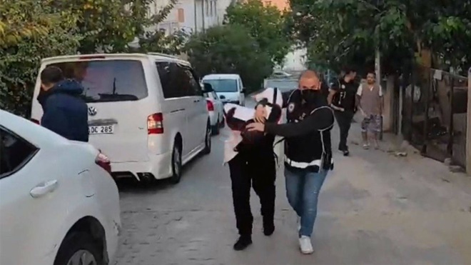 'Bulutlar Çetesi' çökertildi, 25 kişi yakalandı