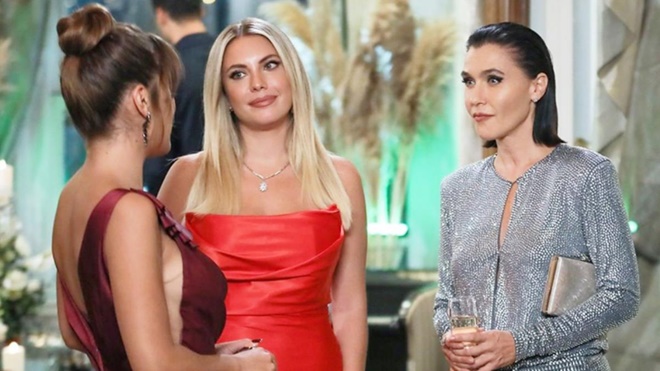 Başarılı oyuncu Cansel Elçin, Yasak Elma dizisine dahil oldu