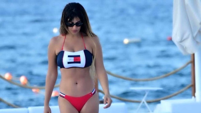 Tuğba Ekinci bikinili halini paylaştı, sosyal medya yıkıldı