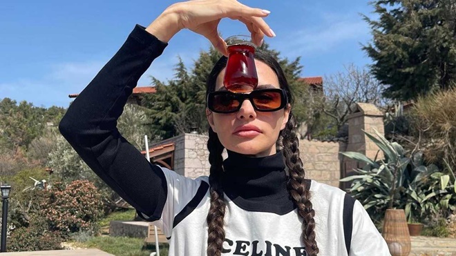 Çaylar Yasemin Özilhan'dan