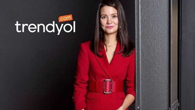 DEMET MUTLU'NUN KURUCUSU OLDUĞU TRENDYOL MÜŞTERİLERİNE SAHTE ÜRÜN TUZAĞI!