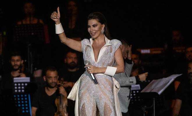 Ebru Yaşar'ın Turkcell Vadi Açıkhava konserine büyük ilgi