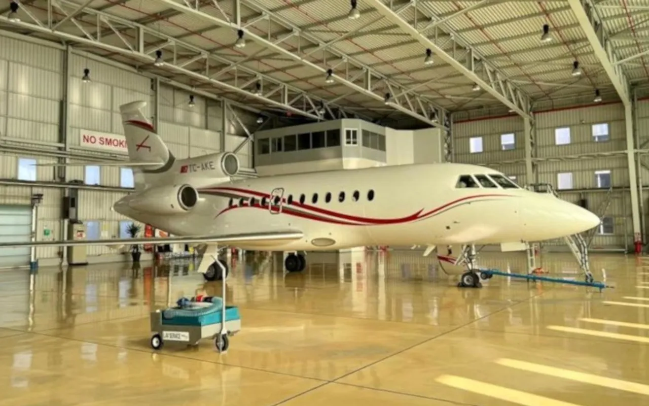 Erol Evcil'in iş adamı Ömer Dinçkök'ten aldığı uçaktan eski sevgili Eylül Deniz Çolak çıktı