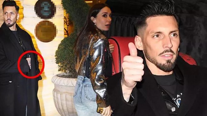 Fenerbahçeli Jose Sosa magazincilere yakalandı! 