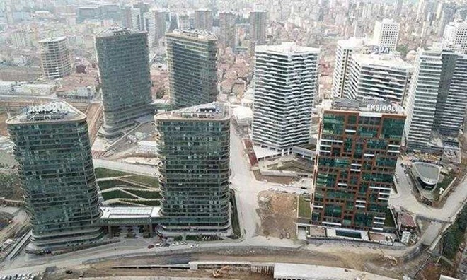 Fikirtepe'de müteahhitlerden daire satın alanlar mağdur oldu!