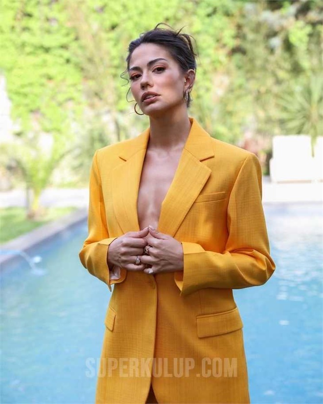 Demet Özdemir: Romantik olmayı beceremiyorum!