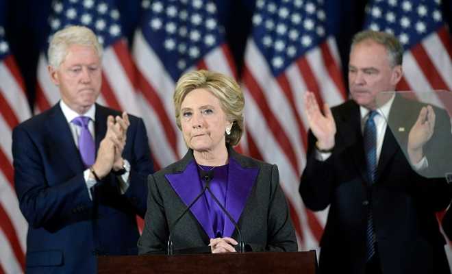 ABD eski Dışişleri Bakanı Hillary Clinton'dan siyasi-gerilim romanı geliyor
