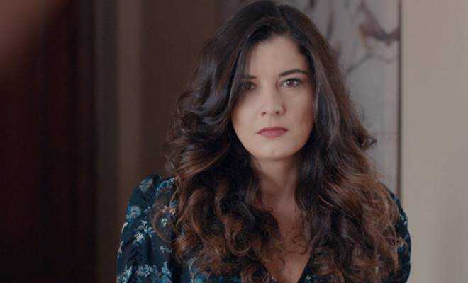 Çukur'un Ayşe'si İrem Altuğ: İki kocamla birlikte yaşıyorum