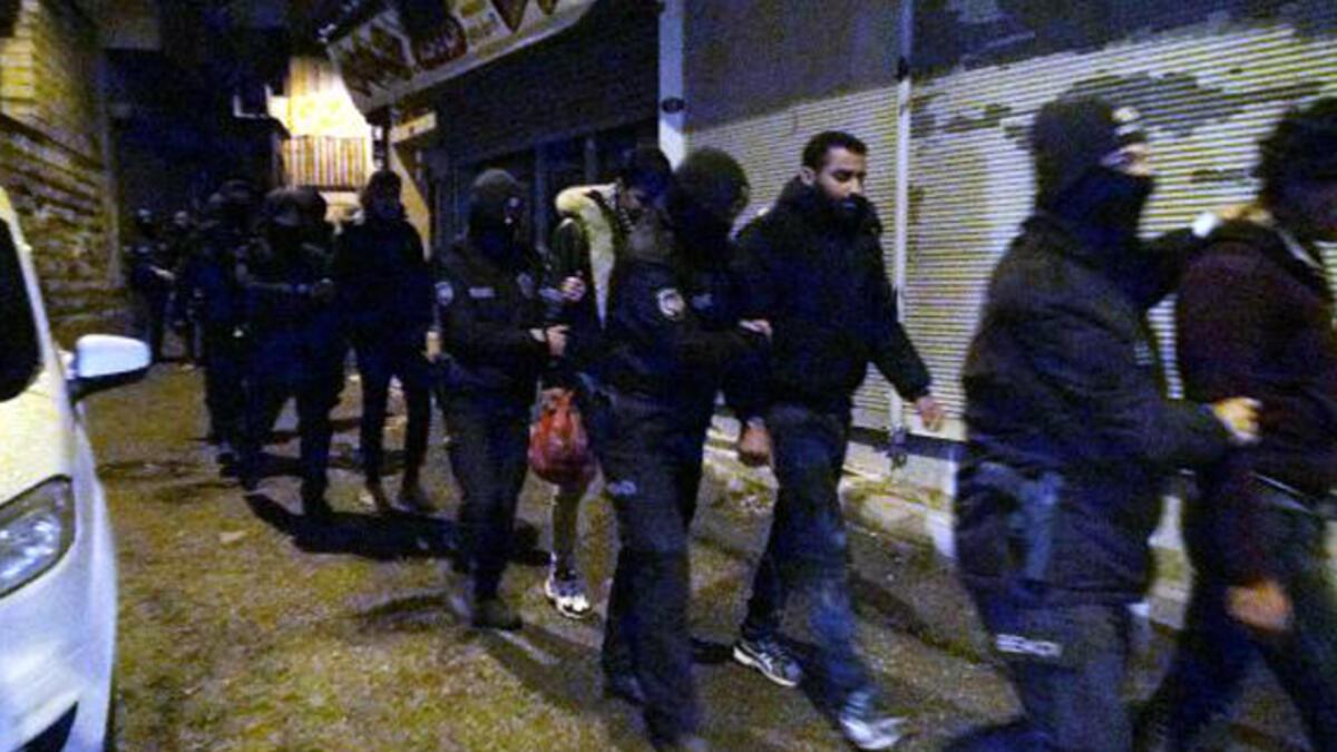 Kilis'te 17 kaçak göçmen yakalandı