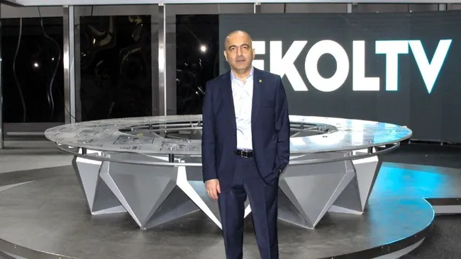 Mübariz Mansimov'dan 'Ekol TV' pozu