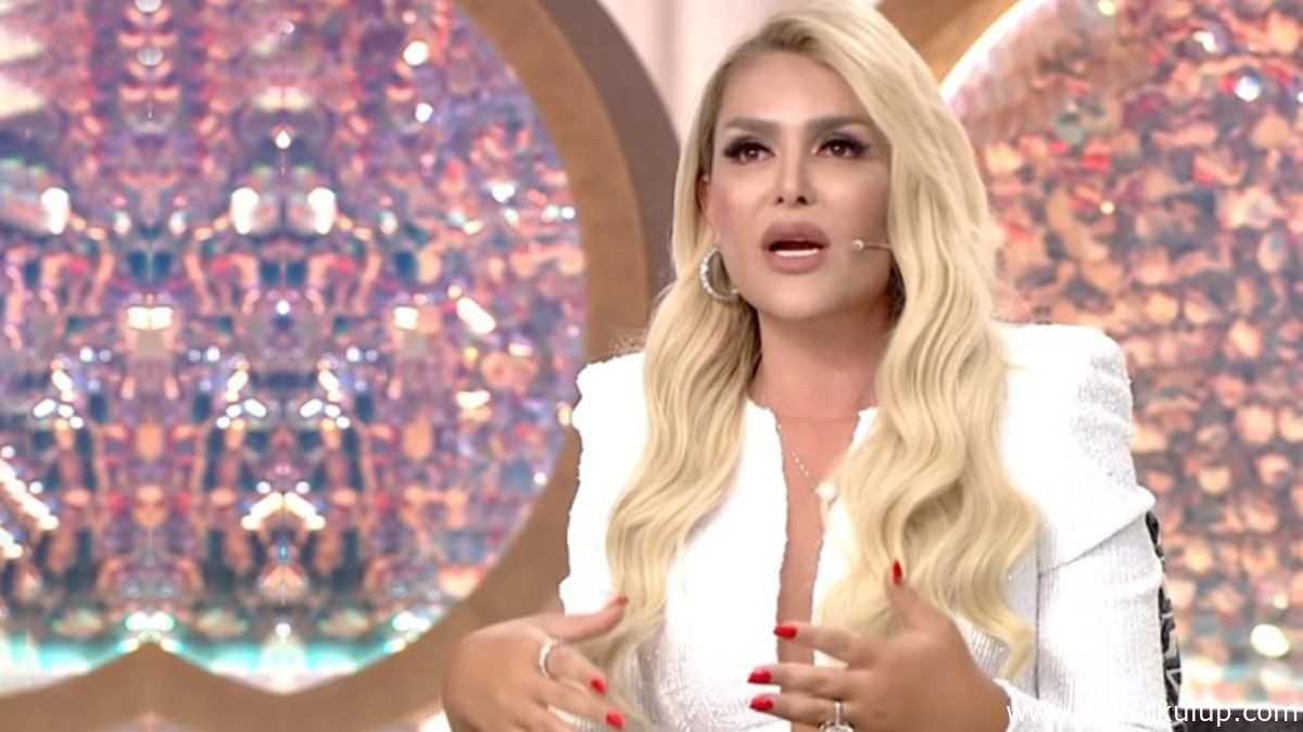 Selin Ciğerci transparan pantolon giydi!